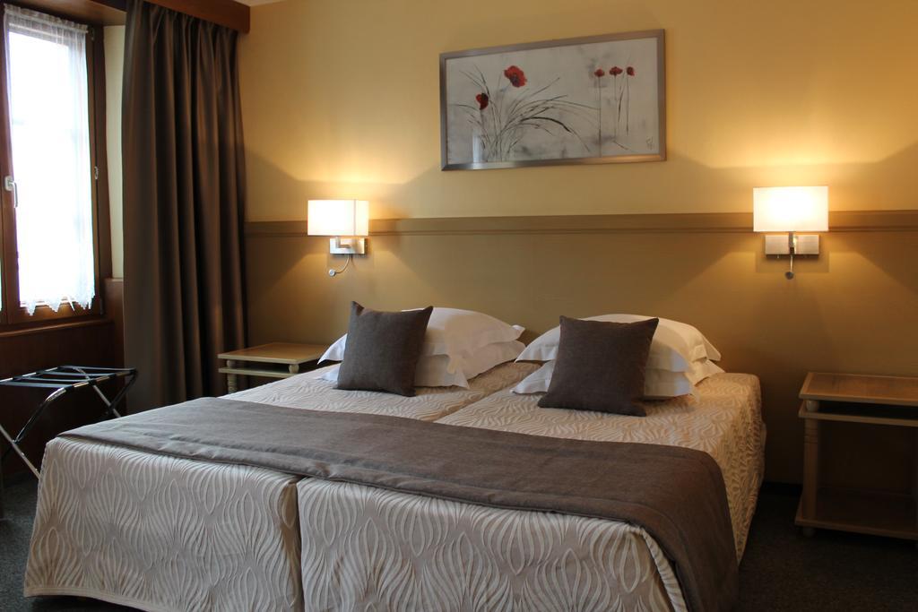 Auberge Des Trois Chateaux Eguisheim Ngoại thất bức ảnh
