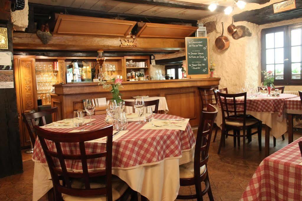 Auberge Des Trois Chateaux Eguisheim Ngoại thất bức ảnh